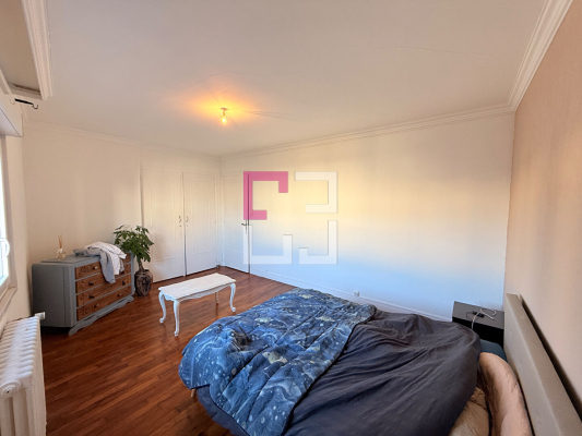 
Appartement Saint Quentin 4 pièce(s) 107m2
