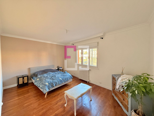 
Appartement Saint Quentin 4 pièce(s) 107m2
