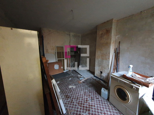 
Immeuble Saint Quentin 7 pièce(s) 152 m2
