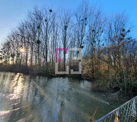 
Terrain Mezieres Sur Oise 17365 m2
