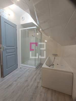 
Maison 2 chambres à louer avec jardin
