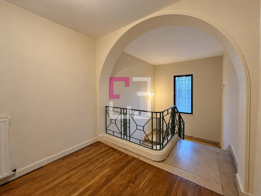 
Maison Crecy Sur Serre 5 pièce(s) 146.87 m2
