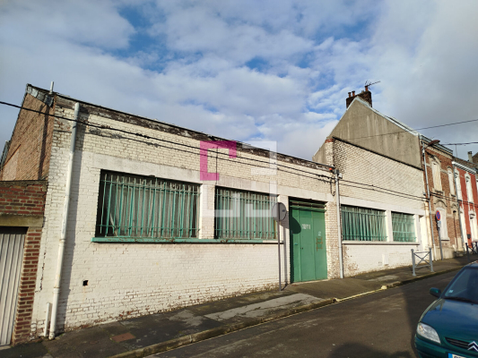 
Garage/Entrepôt spacieux de 581m2 à saisir
