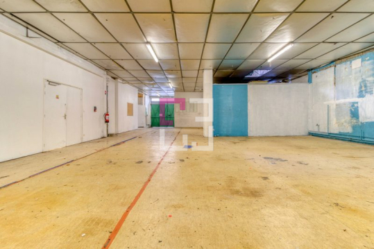 
Garage/Entrepôt spacieux de 581m2 à saisir
