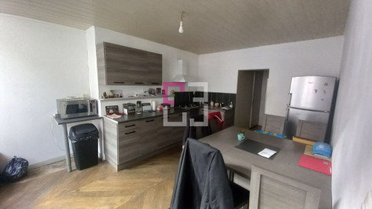 
Immeuble de rapport Vervins 8 pièce(s) 165 m2
