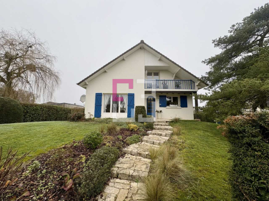 
Maison Laon 6 pièce(s) 129 m2
