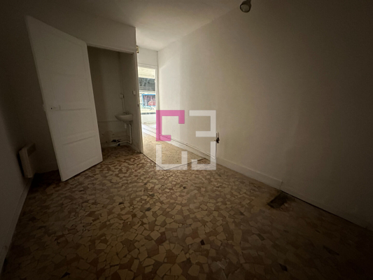 
Immeuble La Fere 4 pièce(s) 96m2
