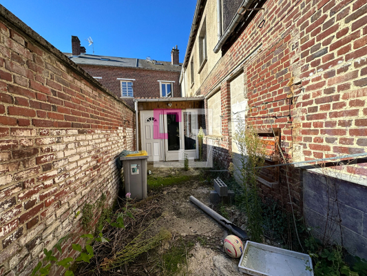 
Immeuble La Fere 4 pièce(s) 96m2
