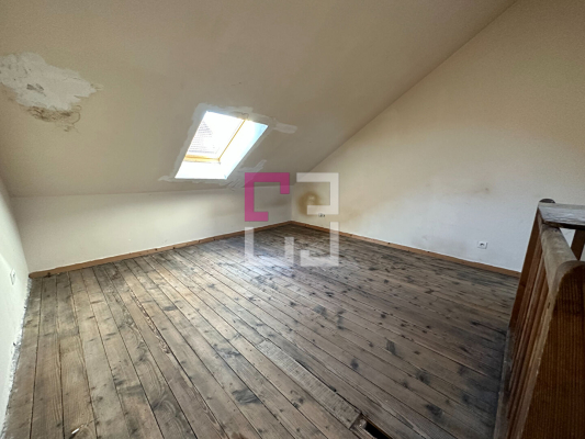
Immeuble La Fere 4 pièce(s) 96m2
