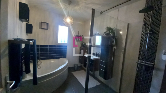 
Maison Erlon 7 pièce(s) 125 m2
