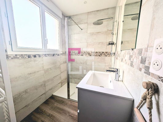 
BAISSE DE PRIX :Appartement en RDC rénové sur Noyon
