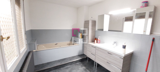 
Maison Nesle 5 pièce(s) 113 m2
