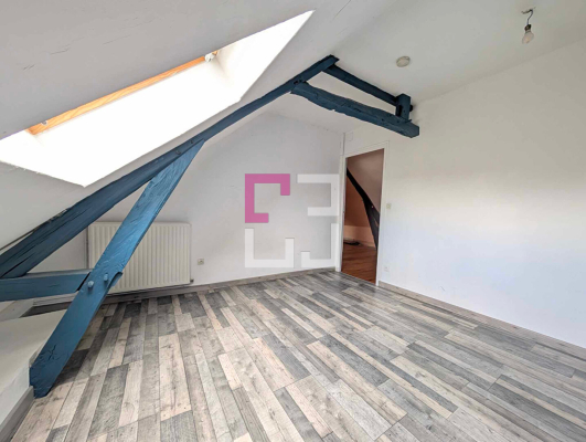 
Maison à fort potentiel pour famille sur Guiscard
