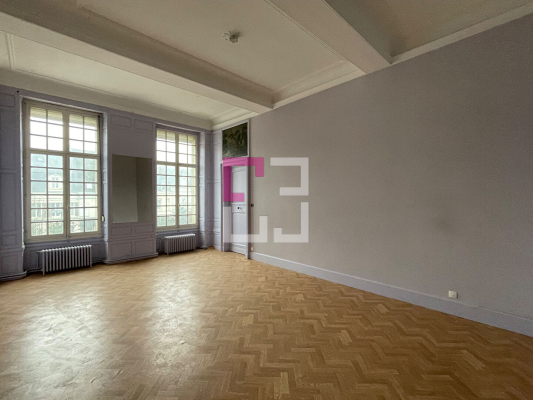 
Appartement Guise 4 pièce(s) 160 m2
