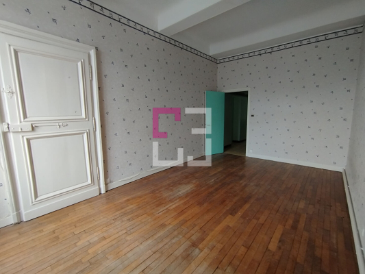 
Appartement GUISE 4 pièces 158 m²
