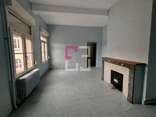 
Appartement GUISE 4 pièces 158 m²
