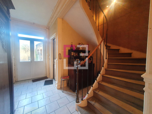 
Maison Origny Ste Benoite 7 pièce(s) 210 m2
