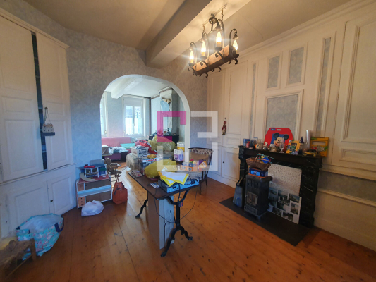 
Maison Origny Ste Benoite 7 pièce(s) 210 m2
