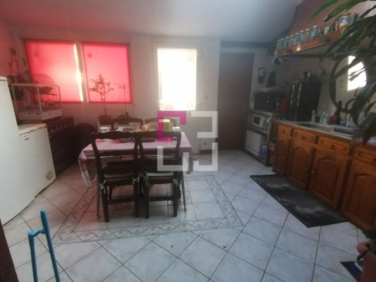 
Maison Crecy Sur Serre 4 pièce(s) 97 m2
