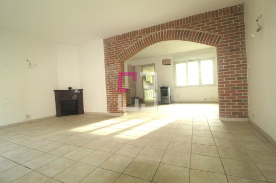 
Maison Nesle 6 pièce(s) 145m2
