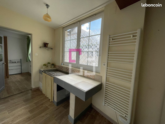 
Immeuble Etreaupont 6 pièce(s) 250 m2
