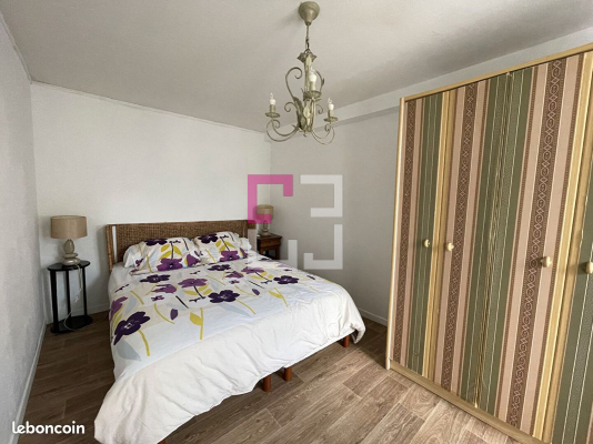 
Immeuble Etreaupont 6 pièce(s) 250 m2
