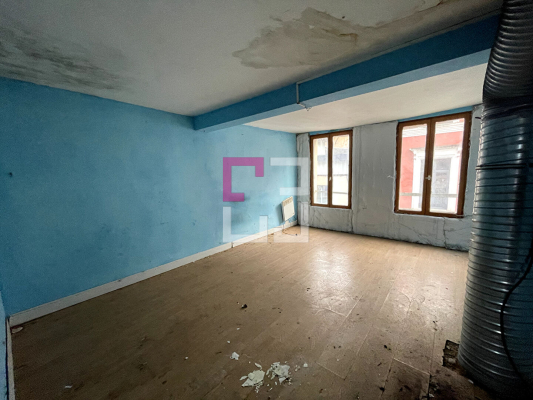 
Immeuble GUISE 8 pièces 185 m²

