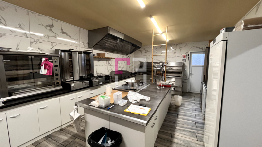 
Immeuble Guise 5 pièce(s)
