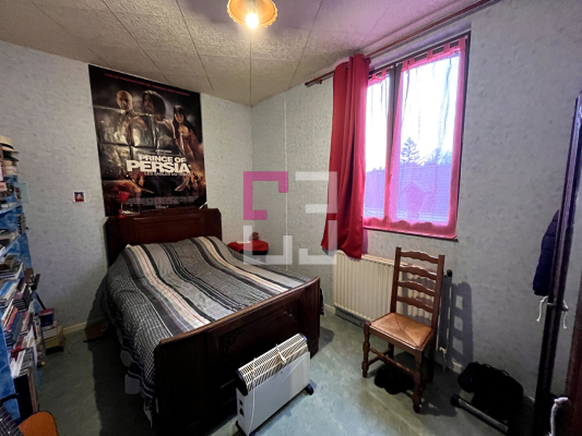 
Immeuble Guise 5 pièce(s)
