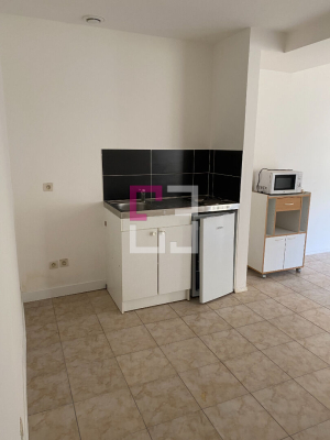 
Immeuble Saint Quentin 9 pièce(s) 156 m2
