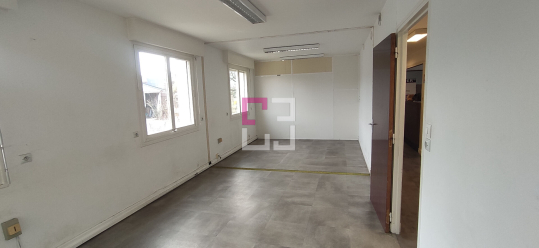 
Bureaux Laon 7 pièce(s) 205.22 m2
