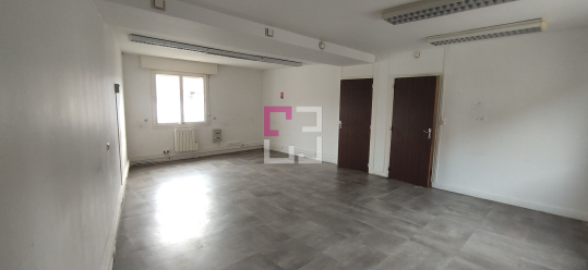 
Bureaux Laon 7 pièce(s) 205.22 m2
