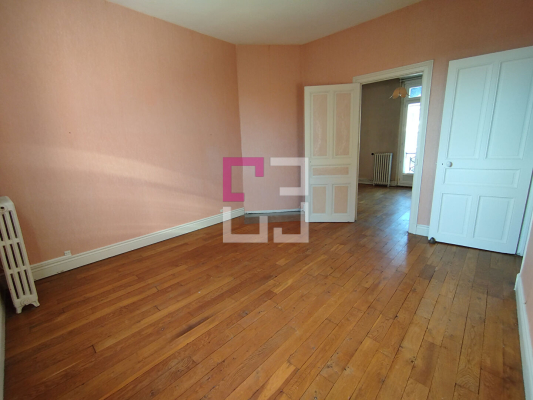 
Maison de ville SAINT-QUENTIN 5 pièces 113 m²
