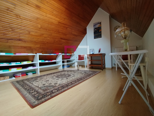 
Maison individuelle BRISSY-HAMEGICOURT 8 pièces 158 m²
