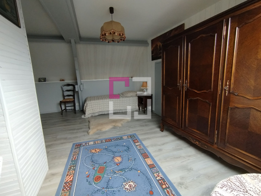 
Maison individuelle BRISSY-HAMEGICOURT 8 pièces 158 m²
