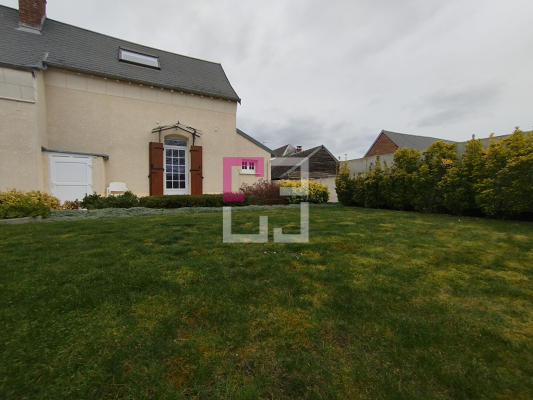
Maison individuelle BRISSY-HAMEGICOURT 8 pièces 158 m²
