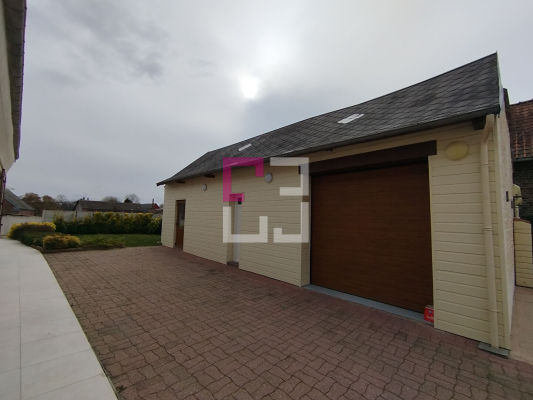 
Maison individuelle BRISSY-HAMEGICOURT 8 pièces 158 m²
