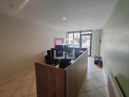 
Immeuble Le Cateau Cambresis 7 pièce(s) 115 m2
