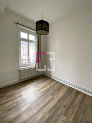 
Appartement  à Louer
