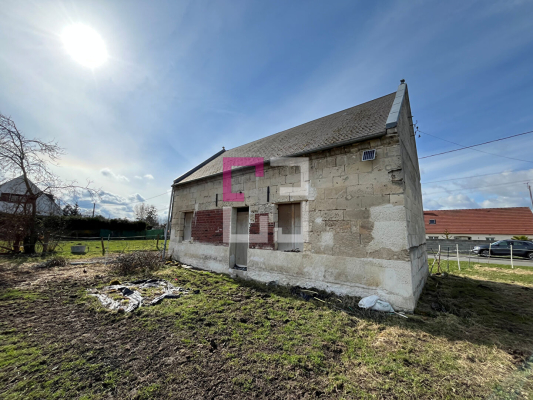 
Maison en pierre à réhabiliter proche de CHAUNY
