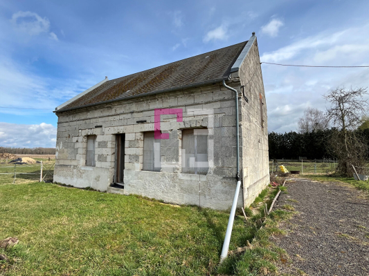 
Maison en pierre à réhabiliter proche de CHAUNY
