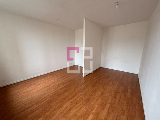 
Appartement Guise  2 pièce(s) 62 m2
