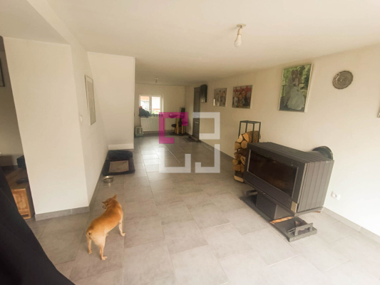 
Maison Mondrepuis 7 pièce(s) 131 m2
