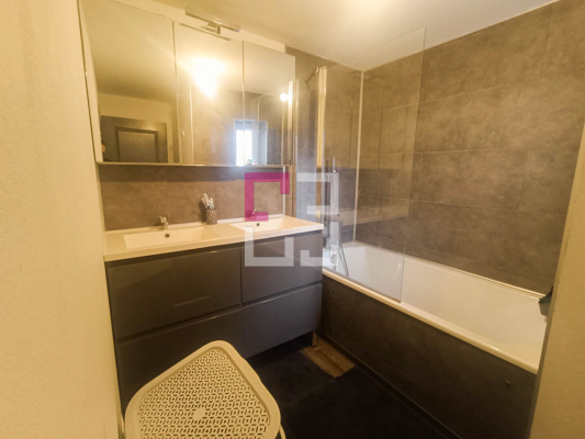 
Maison Mondrepuis 7 pièce(s) 131 m2
