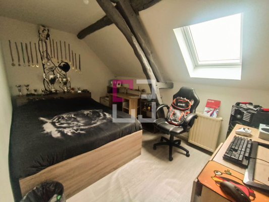 
Maison Mondrepuis 7 pièce(s) 131 m2
