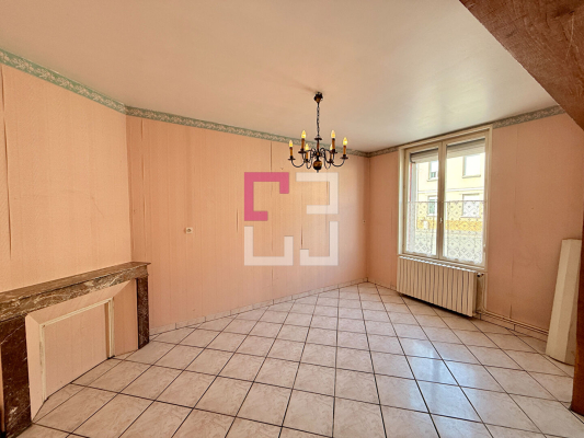 
Maison à Harly de 105m2, 5 Piéces et 3 Chambres
