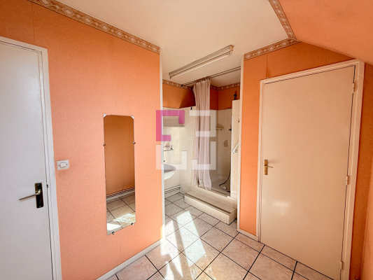 
Maison à Harly de 105m2, 5 Piéces et 3 Chambres
