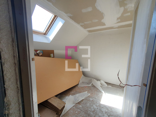 
Maison Crecy Sur Serre 7 pièce(s) 206 m2
