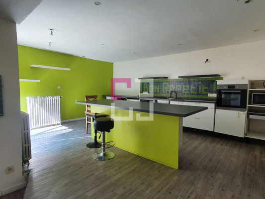 
Maison Crécy Sur Serre 7 pièce(s) 197 m2
