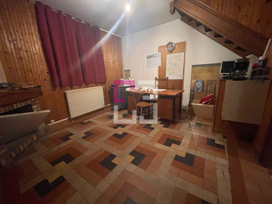 
Immeuble Marle 12 pièce(s) 272 m²
